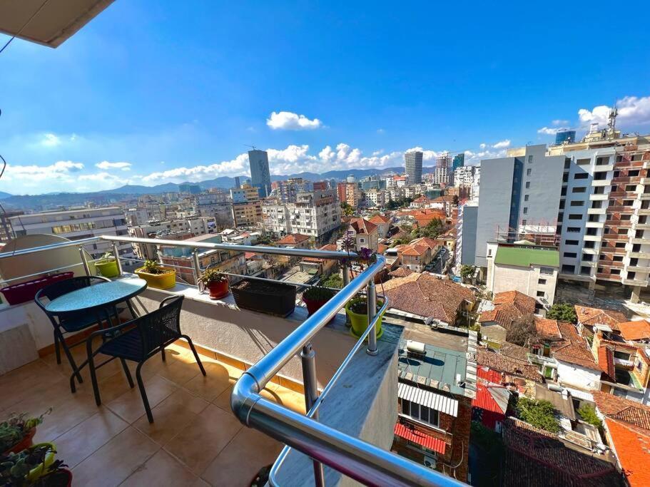 Central Tirana Flat Near Bazaar 외부 사진
